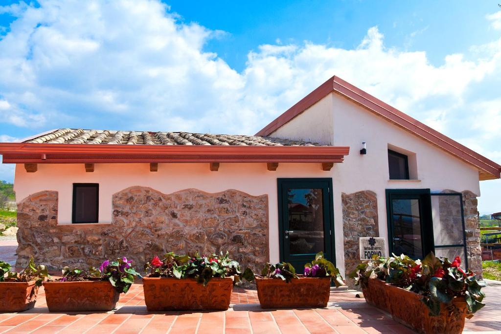 Agriturismo Terra Di Vento Montecorvino Pugliano Ngoại thất bức ảnh